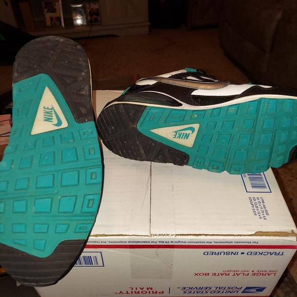 Nike Air Size 6.5 - Picture 3 of 4